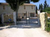 Location de particuliers � particuliers Le Coin Du Clos dans un mas avec piscine Chambres d'hotes Vaucluse photo 2
