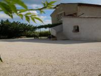 Location de particuliers � particuliers Le Coin Du Clos dans un mas avec piscine Chambres d'hotes Vaucluse photo 9