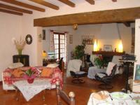 Location de particuliers � particuliers Maison avec jardin au milieu de pr�s et vignes Location saisonni�re Bouches du rh�ne photo 9