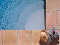 Location de particuliers � particuliers Ch�teau Roubine : le Mas des Candeliers au milieu des vignes de Ch�teau Roubine G�te Var photo 2