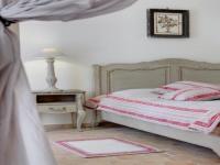 Location de particuliers � particuliers Ch�teau Roubine : le Mas des Candeliers au milieu des vignes de Ch�teau Roubine G�te Var photo 5