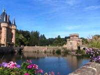 Location de particuliers � particuliers Location week end et vacances face au lac et au ch�teau de La Clayette Chalet Sa�ne et Loire photo 2