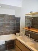 Location de particuliers � particuliers Grand G�te rural Le Mas du Pas, 6 chambres, jardin, piscine chauff�e, � Marsanne. G�te Dr�me photo 12