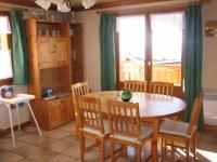 Location de particuliers � particuliers Location appartement � Champagny en Vanoise architecture de pierres et de bois Location saisonni�re Savoie photo 3