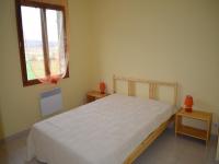 Location de particuliers � particuliers Villa neuve, am�nag�e, jardin, 6 couchages, village class� au pied du Lub�ron Location saisonni�re Alpes de haute provence photo 3