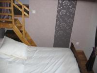 Location de particuliers � particuliers Le Roupel, vue agr�able sur la vall�e G�te Moselle photo 3
