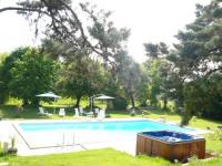 Location de particuliers � particuliers Chartreuse du xv siecle chambres d'h�tes piscine tennis spa  Chambres d'hotes Gers photo 3