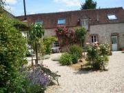 Location de particuliers � particuliers Aux 3 roses Maison de charme proche Guedelon Chambres d'hotes Yonne photo 10