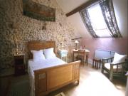Location de particuliers � particuliers Aux 3 roses Maison de charme proche Guedelon Chambres d'hotes Yonne photo 4