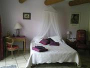 Location de particuliers � particuliers La Bastide des Pins: maison d'h�tes sous les pins et avec piscine au Pont du Gard, accessibilit� handicap�s Chambres d'hotes Gard photo 5