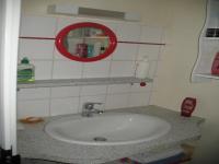 Location de particuliers � particuliers Chambre entr�e ind�pendante 13008 MARSEILLE  Chambres d'hotes Bouches du rh�ne photo 3