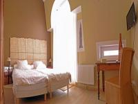 Location de particuliers � particuliers AU TROUBADOUR 