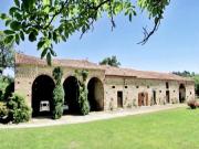 Location de particuliers � particuliers En Pascot - 2 chambres - 4 pers - dans ferme historique (� 10 mn : Canal du Midi, lacs, Villefranche-de-Lauragais) Chambres d'hotes Haute garonne photo 3