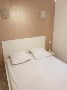 Location de particuliers � particuliers TARIF REDUIT ATTRACTIF - T1bis SETE contemporain raffin� RdeC 300m de la mer Location saisonni�re H�rault photo 7